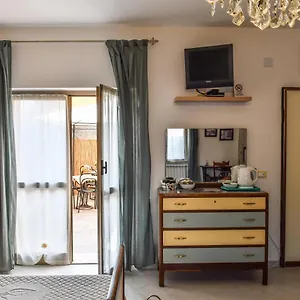 la-terra-di-mingo.hotelitalianriviera.com/